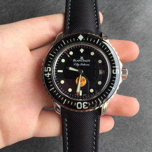 N إصدار المصنع من Blancpain 50؟ إصدار محدود ، مقاس 45 × 15.5 مم ، 2836 حركة ميكانيكية أوتوماتيكية