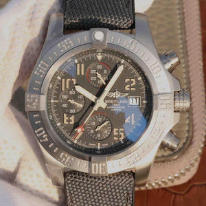 La fábrica de GF recrea el nuevo reloj cronógrafo de Breitling Avenger [Avenger Bandit]