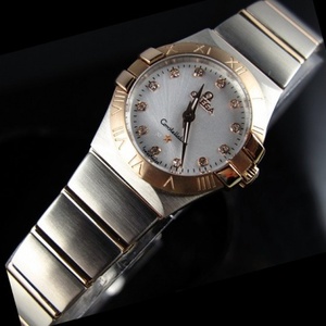 Sveitsin Omega OMEGA Omega Constellation Quartz Double Eagle 18K Rose Gold Erittäin ohut Naisten Watch Diamond Scale Ladies Watch
