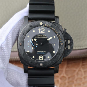 XF Panerai PAM 616 rajoitettu painos! XF on kehittynyt taottu hiiliteknologia, taottu hiiliPAM 616