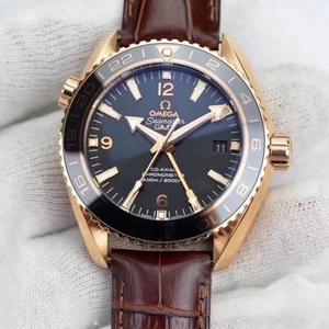 Omega XF Ocean Universe 43.5mm ceithre lámh le feidhm Gmt chun an t-am a choigeartú is féidir leis an dara láimhe beag an faire crios a stopadh.