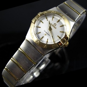 Swiss Omega OMEGA Constellation Quartz Double Eagle 18K Gold Ultra-thin Women's White Noodle Ding Scale Ladies Watch.