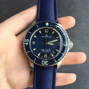 Uno dei 50 manufatti blu di Blancpain nella fabbrica N, taglia 45X15.5mm, 2836 movimento meccanico automatico