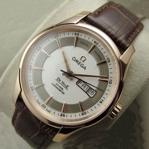 商品オメガオメガバタフライシリーズメンズ腕時計18Kローズゴールドダブルカレンダー白革ベルト自動機械メンズ腕時計スイスムーブメント431。.