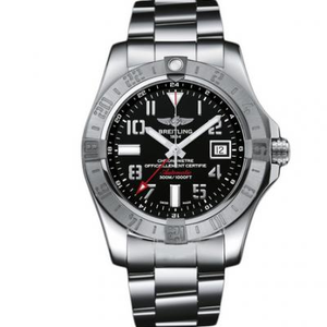 En-til-en-gravering Breitling Avengers-serien A3239011 Fire-hånd GMT World Time stålbelte menns mekaniske klokke.