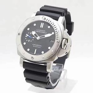 XF Panerai PAM682 Panerai launched the first LUMINOR SUBMERSIBLE 1950 for the Asian market